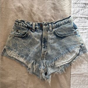 VINTAGE Levi’s Denim Frayed Hem Women's Cut Off Shorts